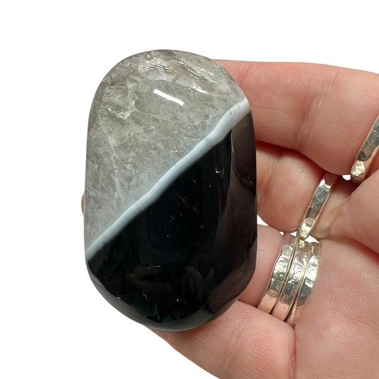 Black Agate Palm Stone